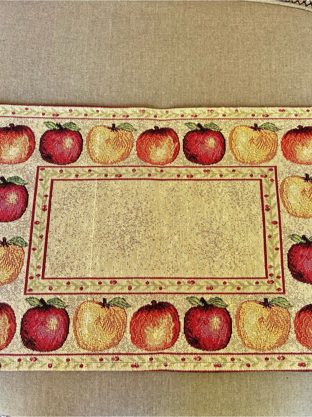 Apple Tapestry Placemats X6
